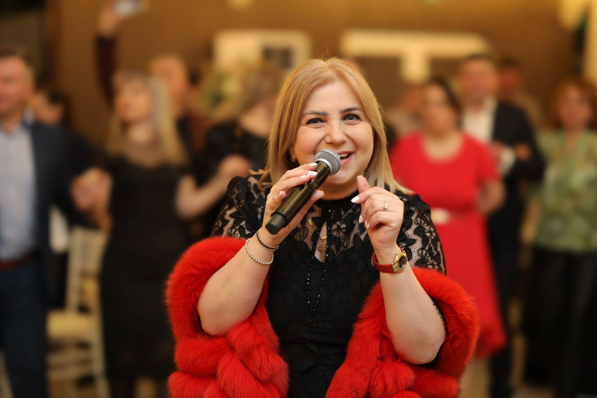 Imagini cu Carmen Șerban, după operațiile estetice. Artista arată cu 20 de ani mai tânără