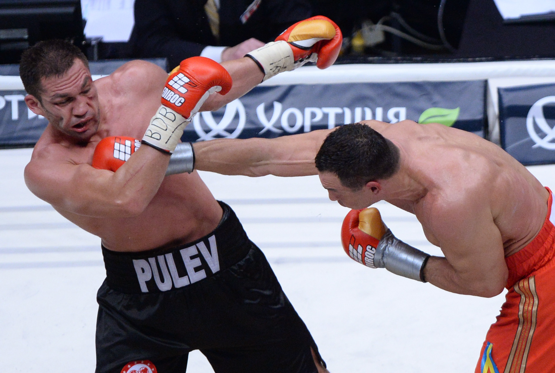 Klitschko l-a făcut KO pe Pulev, dar bulgarul a arătat că Wladimir încă poate fi lovit