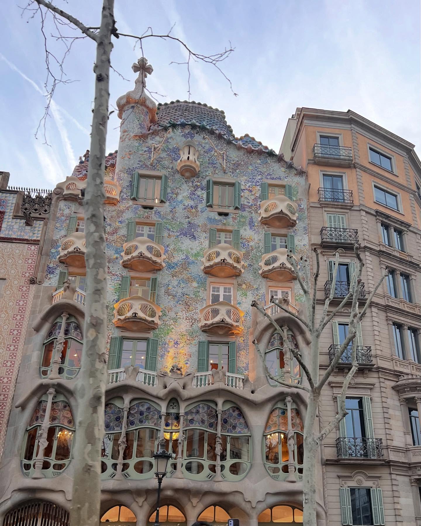 Ce a pățit Elwira Petre în vacanța cu familia în Barcelona: „Am avut ceva peripeții pe drum”