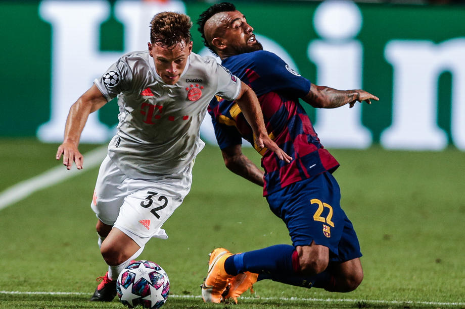 FOTO | 10 fotografii care arată modul în care a fost umilită Barcelona aseară de Bayern Munchen. Imaginea virală cu Messi din vestiar