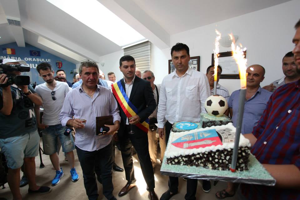 Gică Hagi a primit titlul de Cetățean de Onoare al orașului Ovidiu / GALERIE FOTO&VIDEO