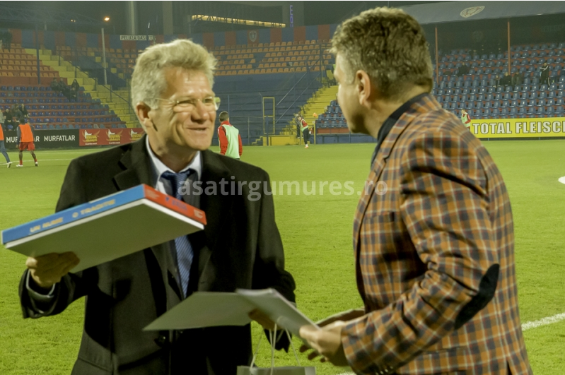 Super-eveniment la Palatul Culturii din Tg Mureș! Loți Bölöni, fost fotbalist la ASA, în lacrimi