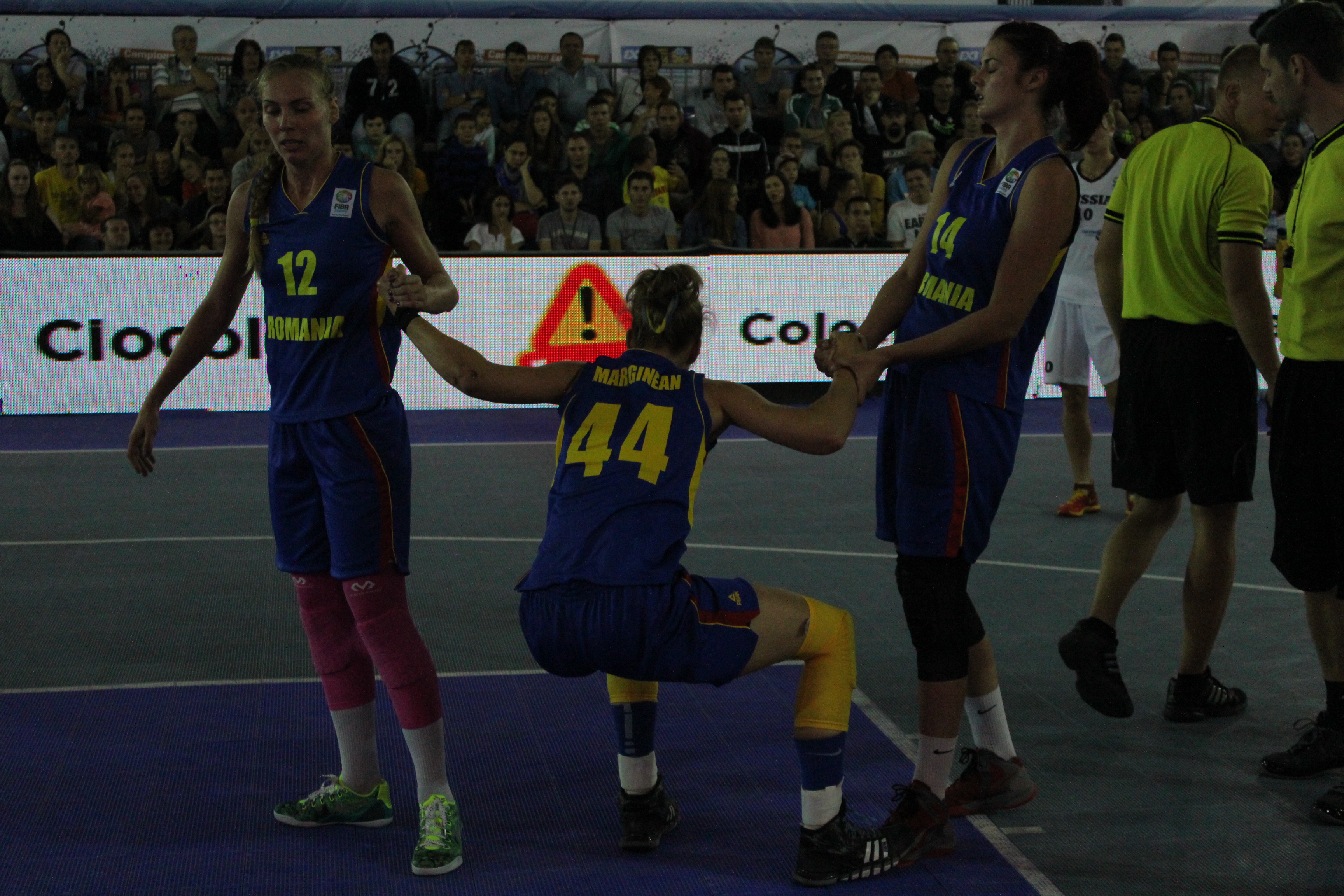 GALERIE FOTO & VIDEO / România joacă astăzi în semifinalele CE de baschet 3x3