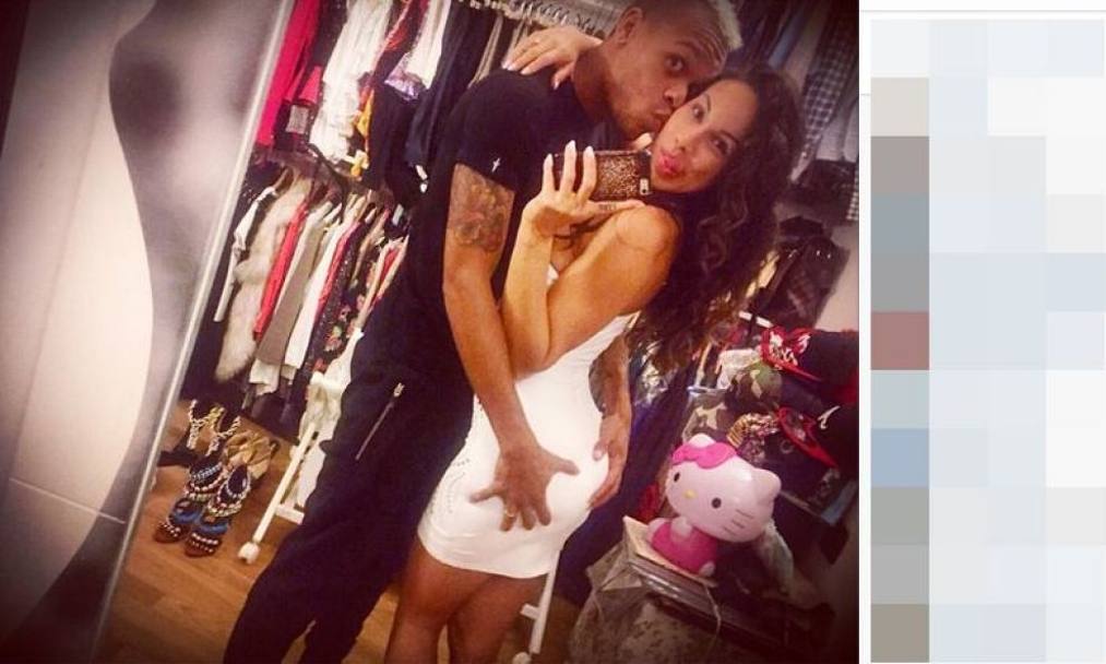 Sara, muza care-ți crapă buza! An de an îl iubește pe fotbalistul Jonathan / GALERIE FOTO HOT