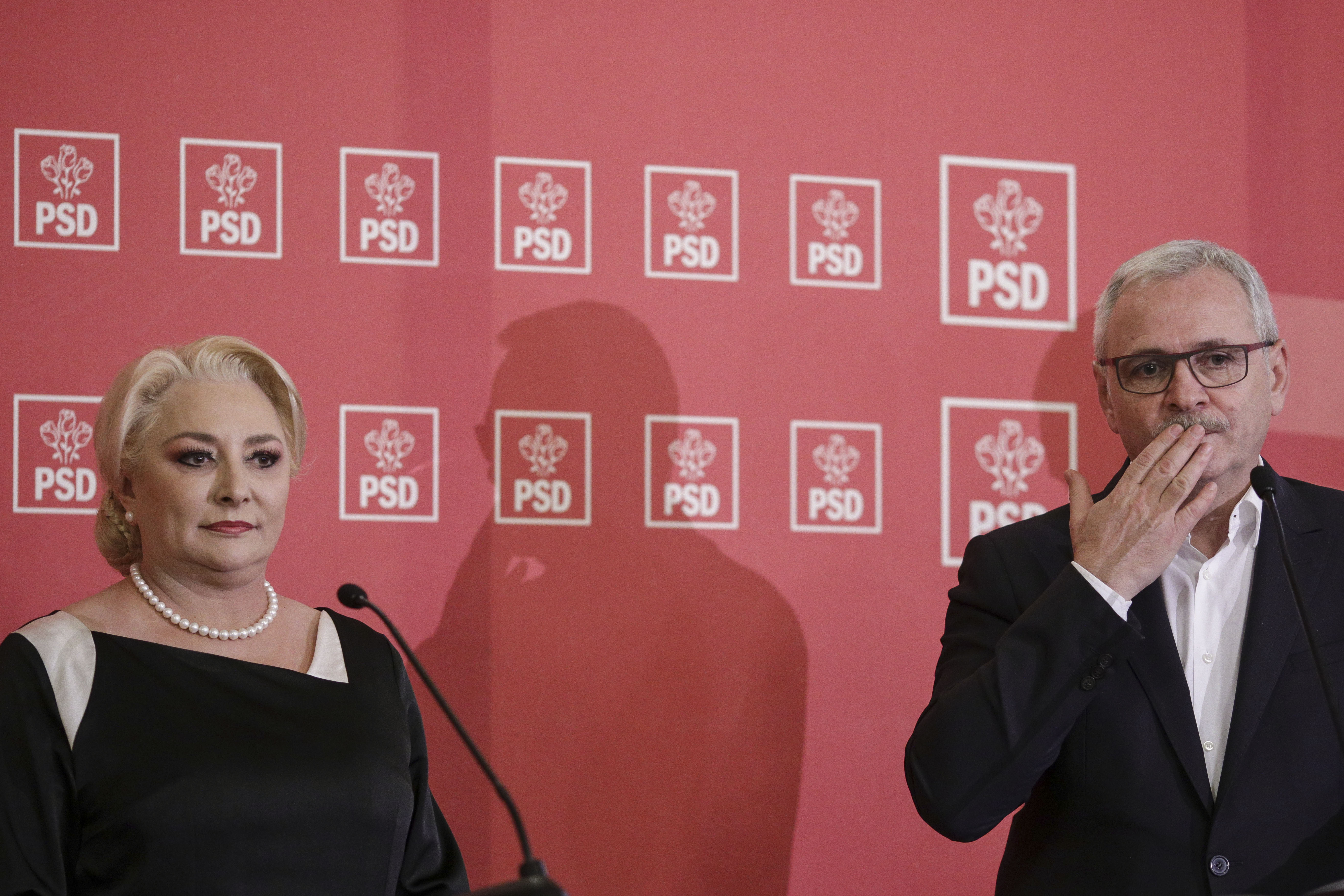 Cum s-a transformat Viorica Dăncilă într-un an și zece luni de mandat. Istoria în imagini a primei femei premier
