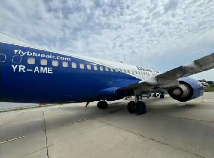 Avioanele Blue Air se vând la prețul unei garsoniere din Cluj, la licitație
