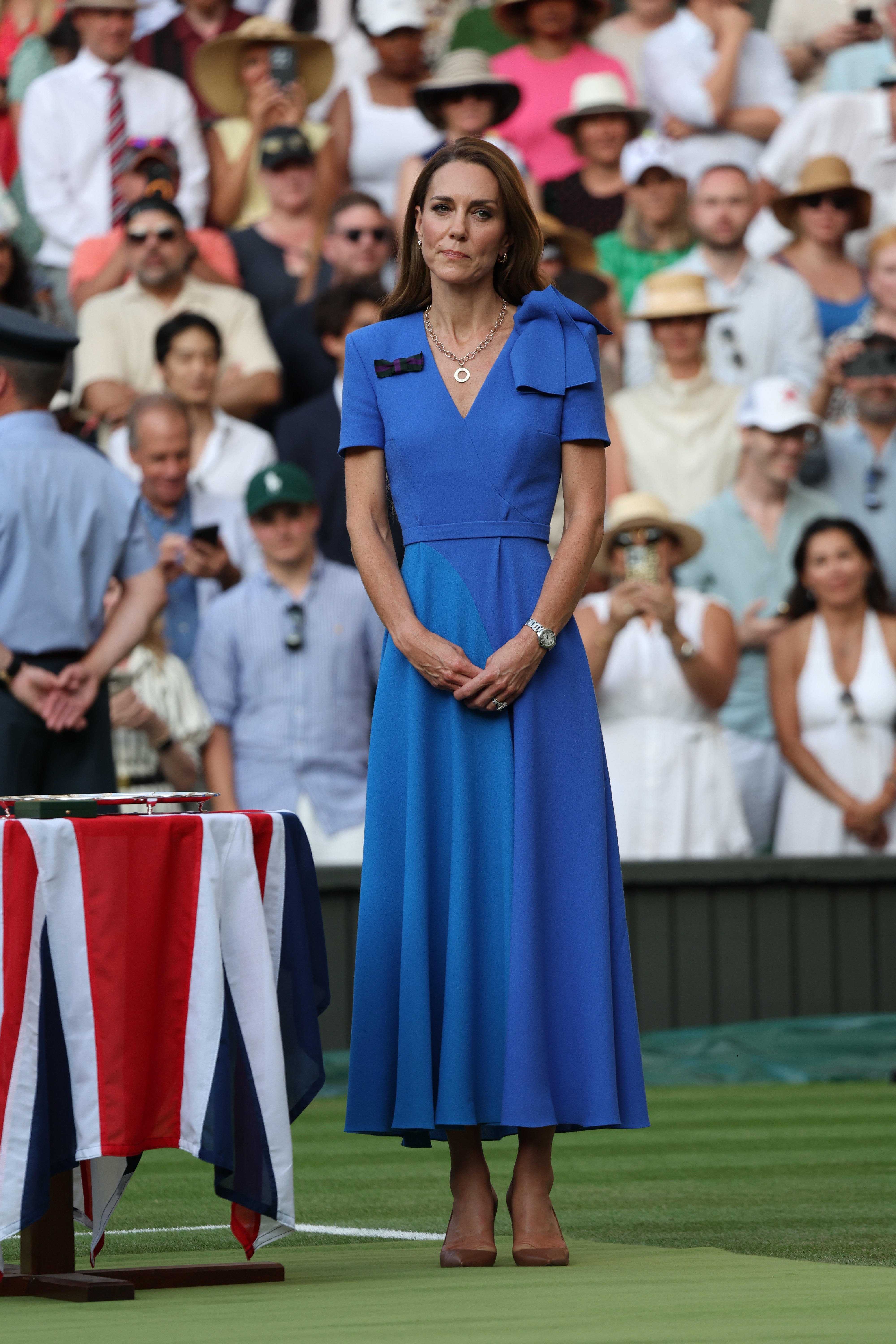 Moment viral cu Kate Middleton. Prințesa de Wales a coborât scările cu spatele pe tocuri de 10 cm