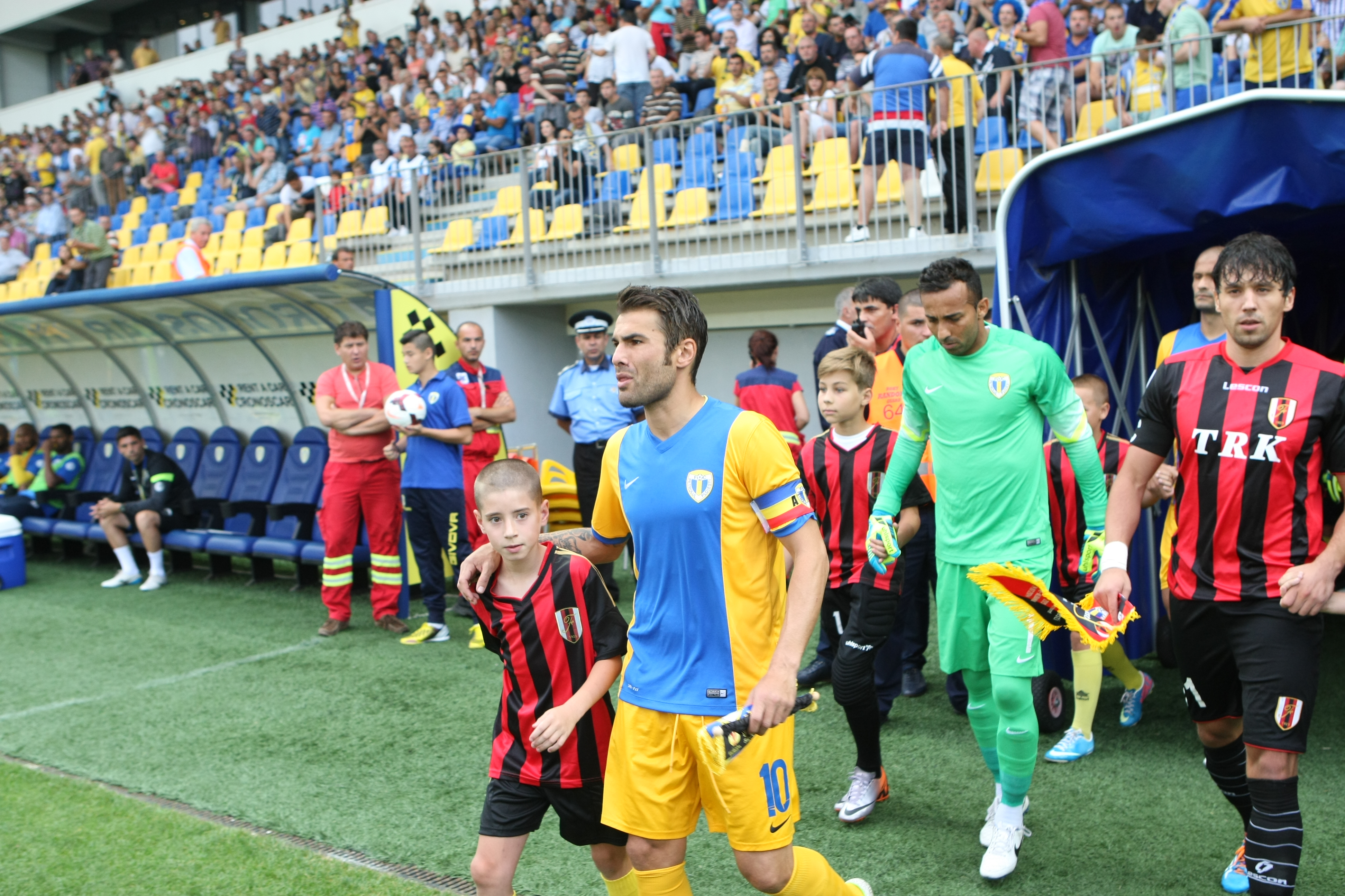 VIDEO&FOTO/ LIGA EUROPA: PETROLUL - FLAMURTARI 2-0. Succes pe final!