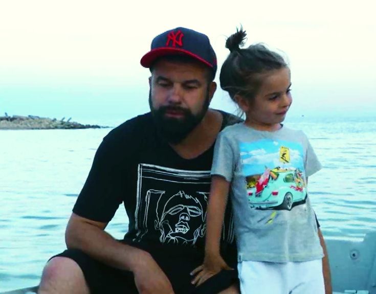 Ce băiețel frumos are coregraful Edi Stancu. Îl duce în tabără la nașul său, Nea Mărin | FOTO