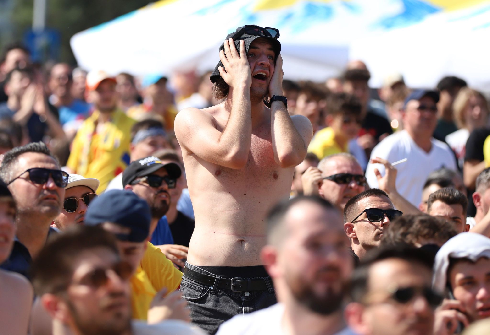 Bucurie de nedescris pe străzile din București, după victoria României în meciul cu Ucraina de la EURO 2024