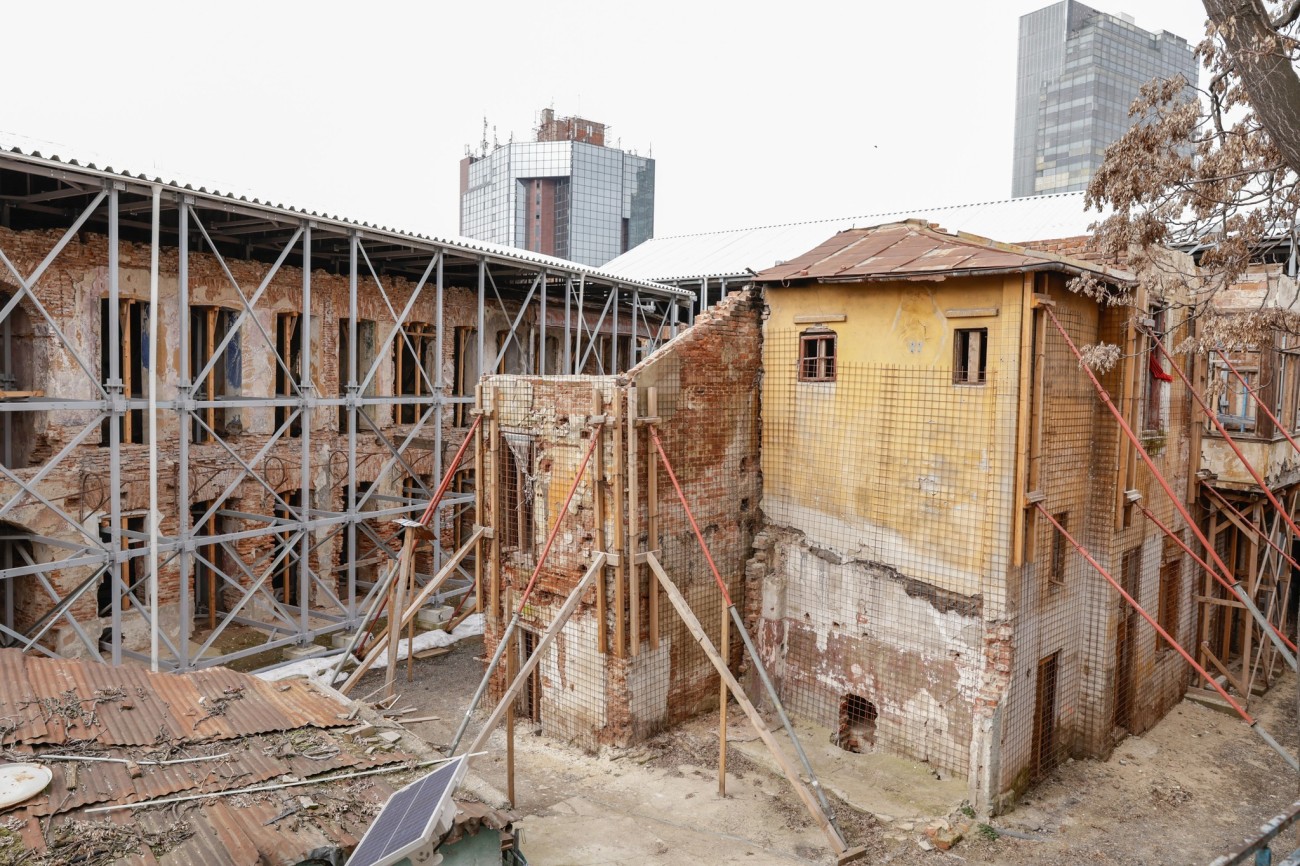 Hanul Solacolu din București a fost salvat de la prăbușire după 30 de ani de ruină. Cum arată și ce vrea să facă Primăria Capitalei aici