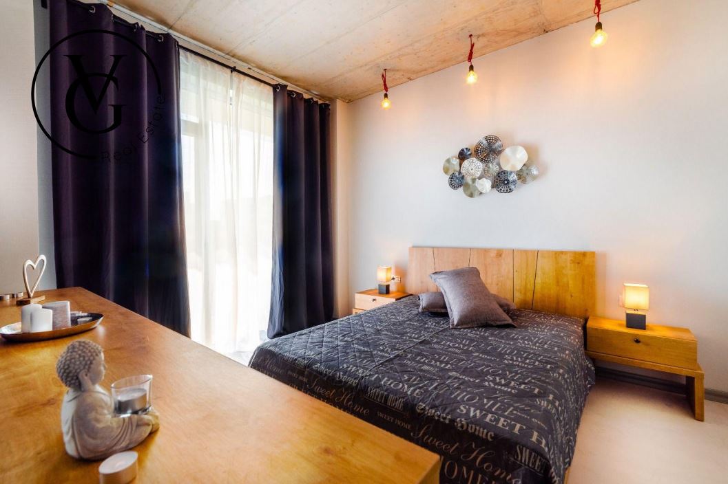 Imagini din apartamentul în care Cabral și-ar fi continuat seara cu tânăra alături de care a fost surprins în clubul din Mamaia Nord