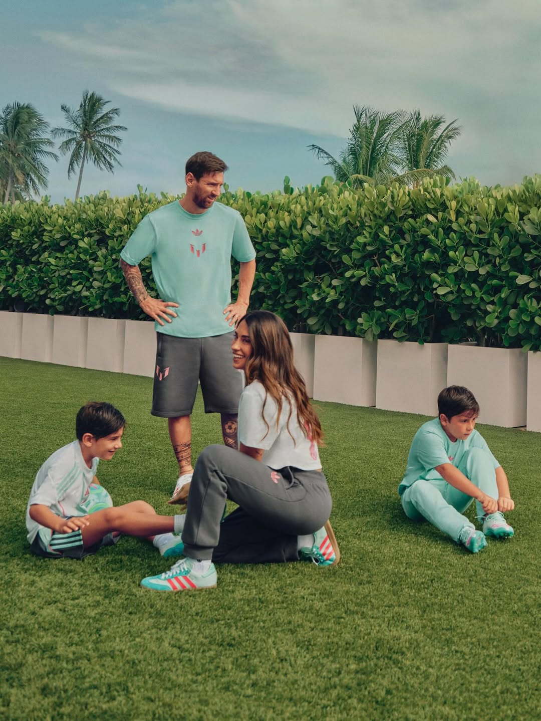 Imagini rare cu familia lui Messi. Soția și copiii îl susțin la fiecare meci: „Ce privilegiu este să te văd făcând istorie