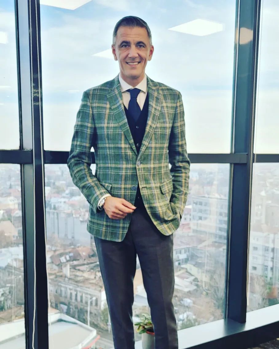 Cosmin Cernat revine pe micul ecran. Ce emisiune va prezenta și la ce post TV