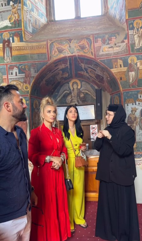 Anamaria Prodan, pelerinaj la mănăstirile din Moldova. Cu cine s-a întâlnit la Mănăstirea Nechit