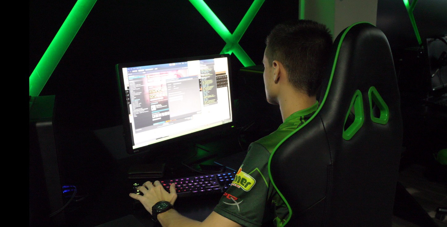 VIDEO/ Vicecampionii mondiali la Counter Strike sunt români! Totul despre viața dublă a gamerilor