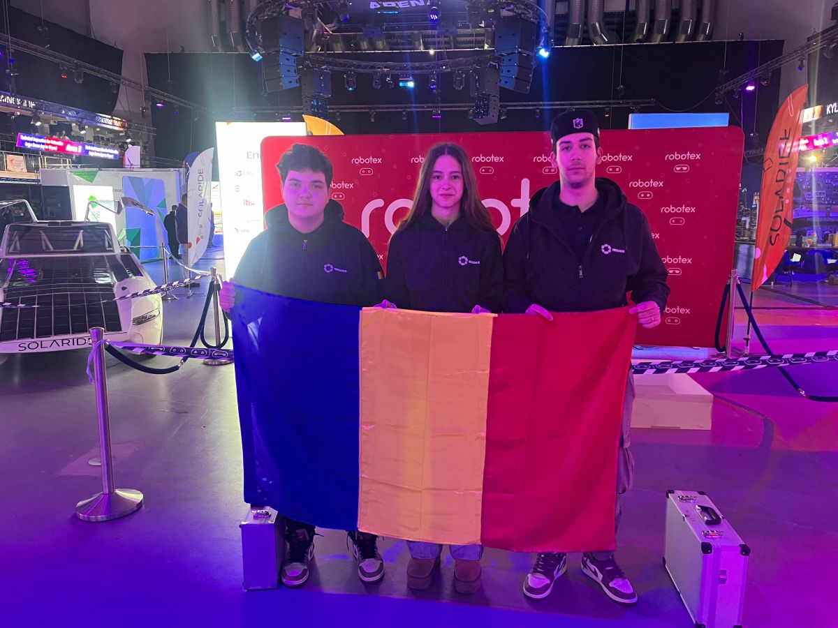 Un grup de studenți din Oradea, în top la cel mai mare festival din Europa dedicat roboticii