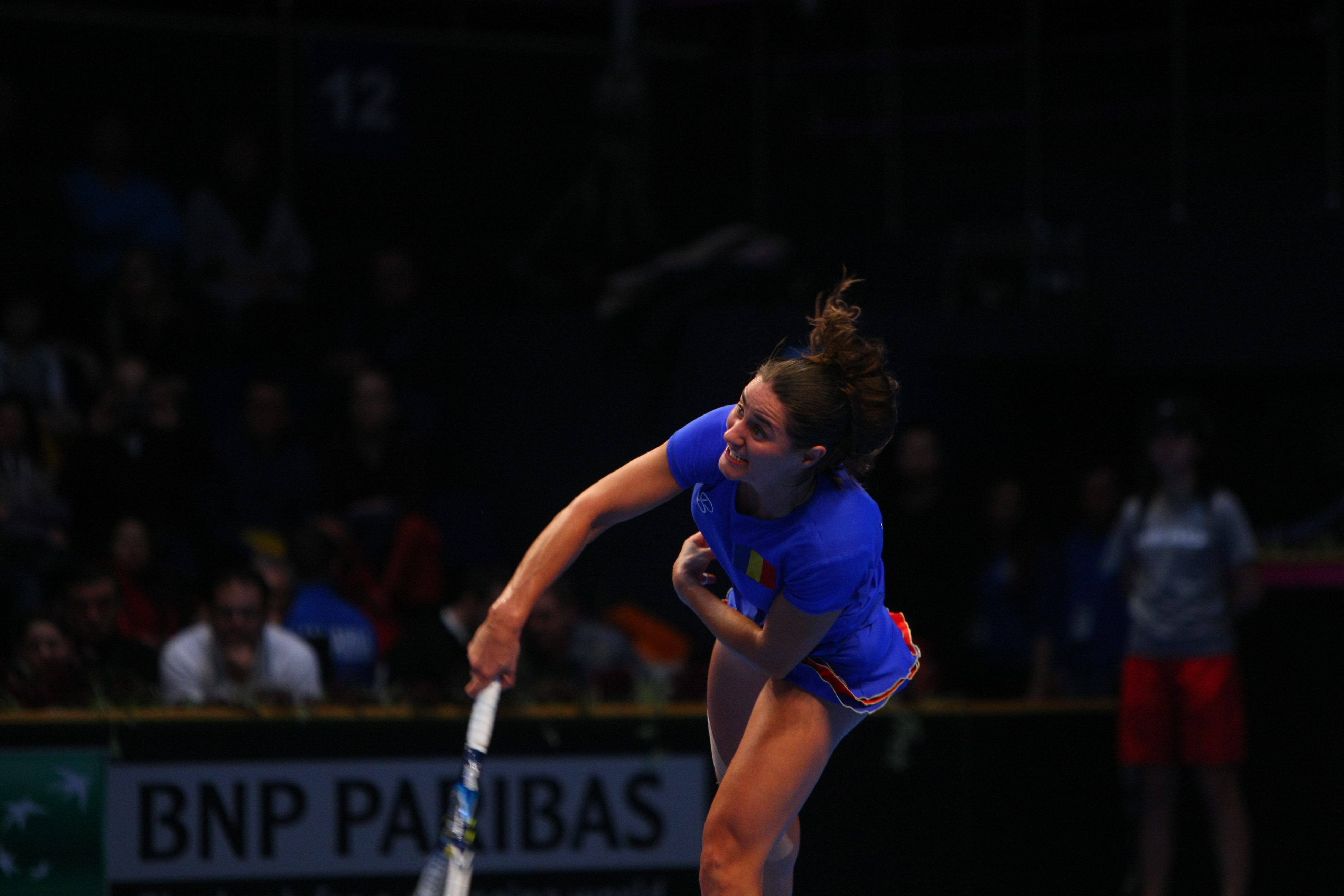 România a fost învinsă de Belgia, în primul tur al Grupei Mondiale II din Fed Cup. Irina Begu a jucat la simplu, dar a pierdut în setul decisiv. Reacții  | FOTO & VIDEO