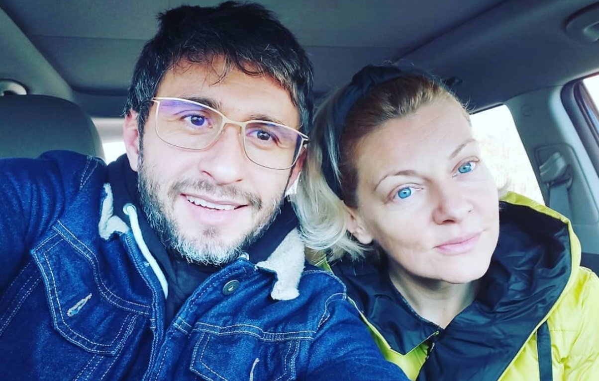 Dragoș Bucur nu își dorește ca cei trei copii să studieze în străinătate: „E puțin greșit să îi crești pentru a pleca de lângă tine”
