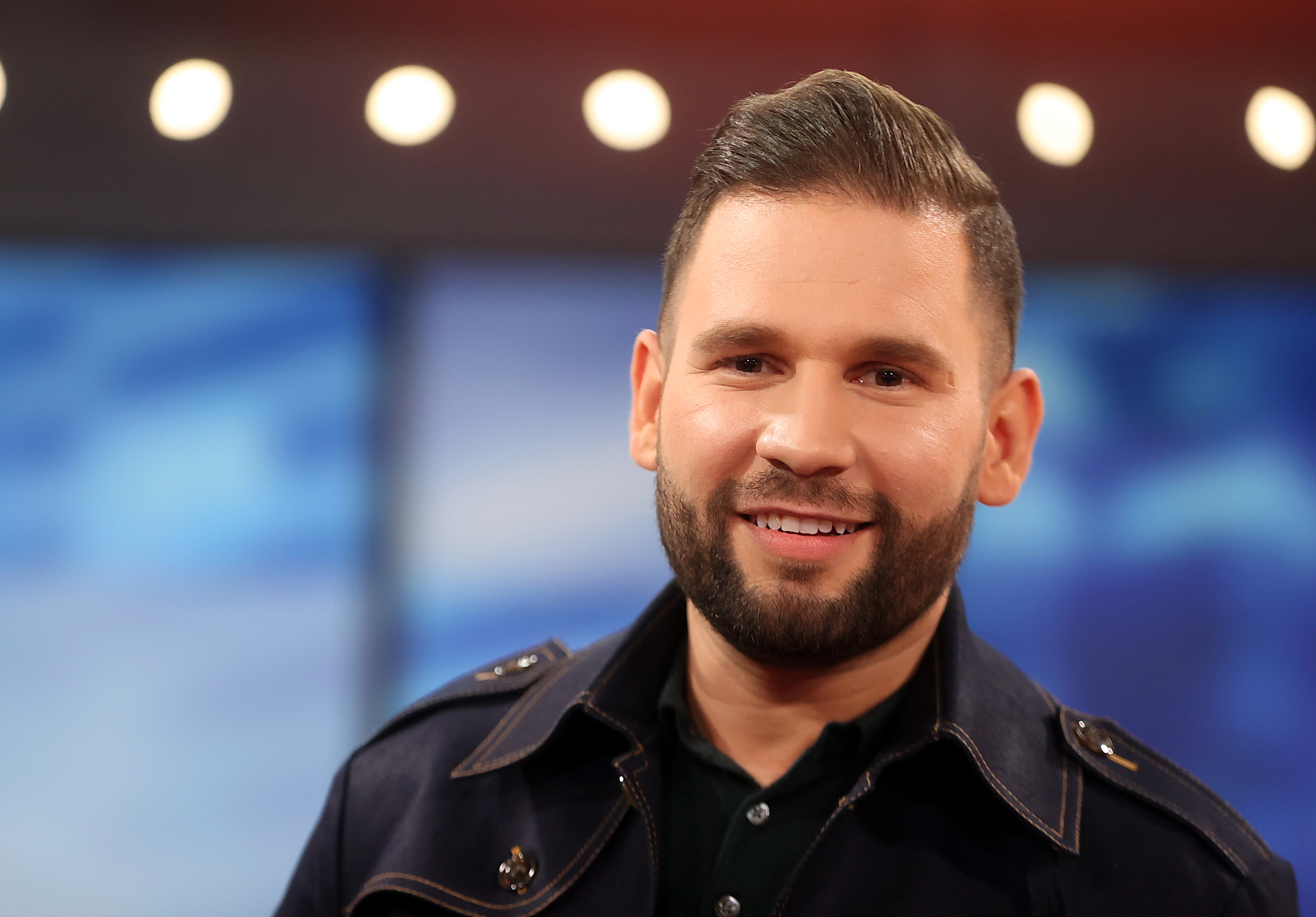 Rácz Jenő elárulta, hogyan egyezteti össze az apaságot a munkával - Blikk