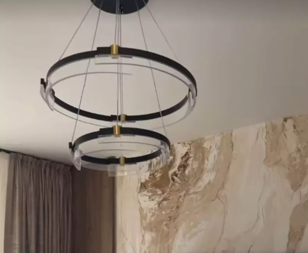 Imagini cu apartamentul din București al Claudiei Pătrășcanu. Ce planuri are cu noua locuință, în care nu se mută permanent