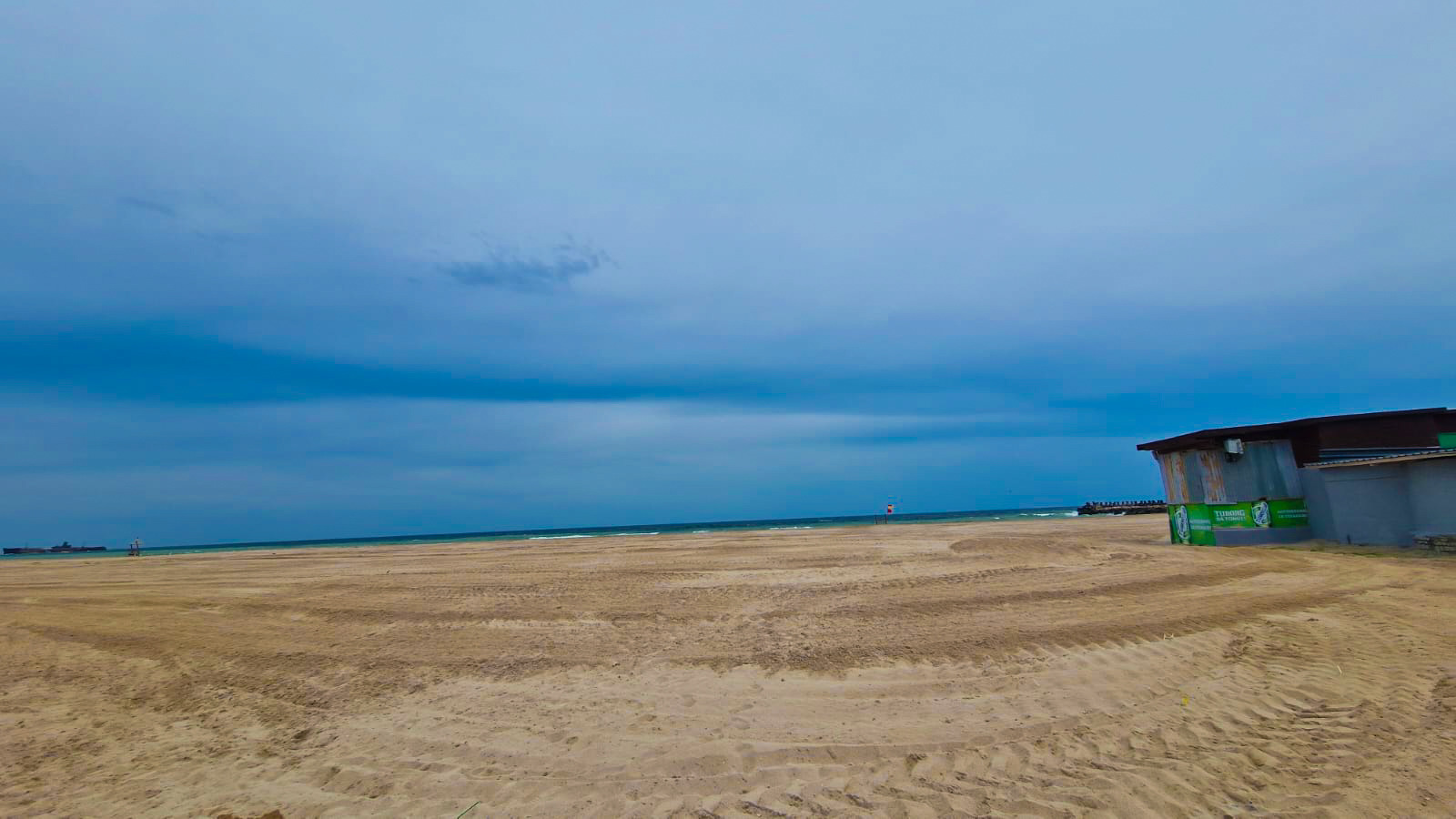 Amenzi de 20.000 de lei după festivalul Beach Please de la Costinești. La două săptămâni de la eveniment, plaja era plină de gunoi. Reacția organizatorilor