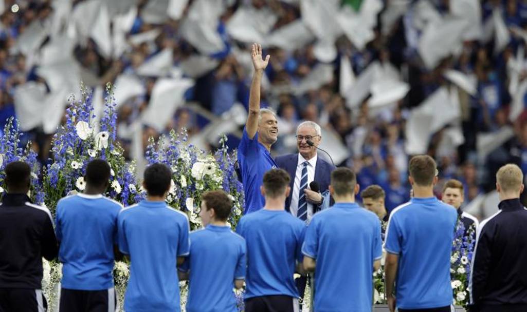 Ce party pe ”King Power Stadium”! Leicester a dat o petrecere pe cinste, la meciul cu Everton. Imagini de colecție / GALERIE FOTO & VIDEO
