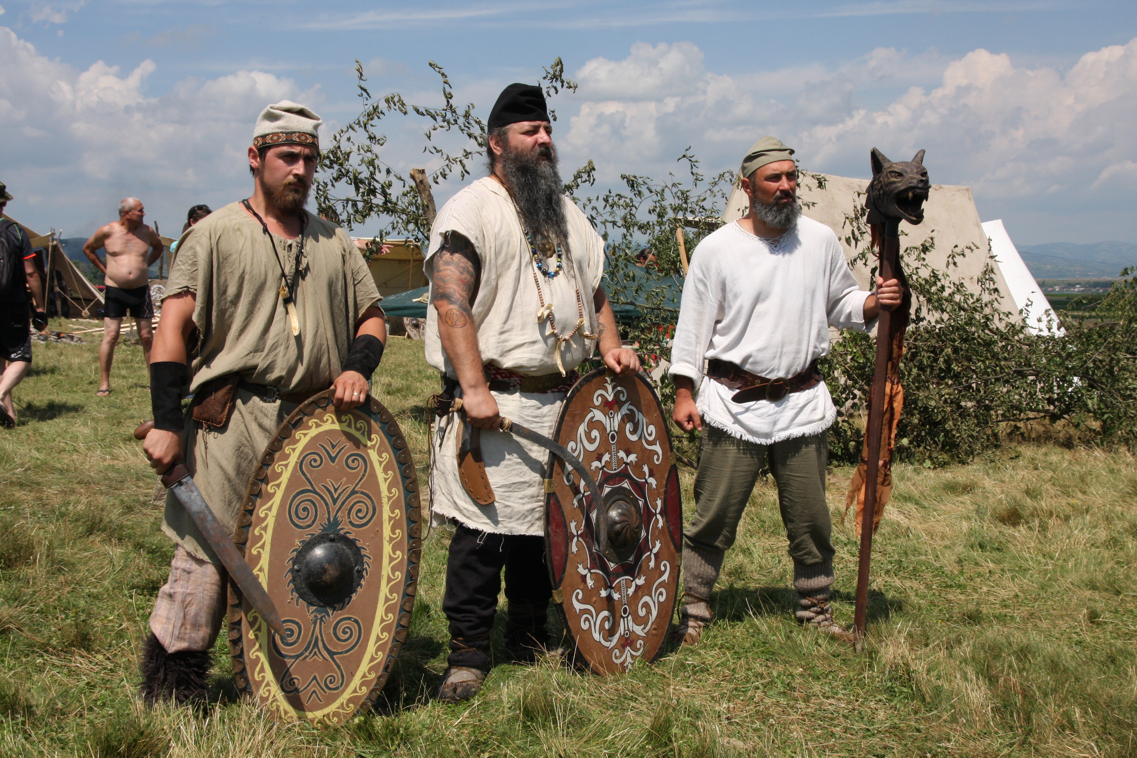 Bijuterii din dinți de nutrie la unicul festival celtic din Europa de Est | GALERIE FOTO