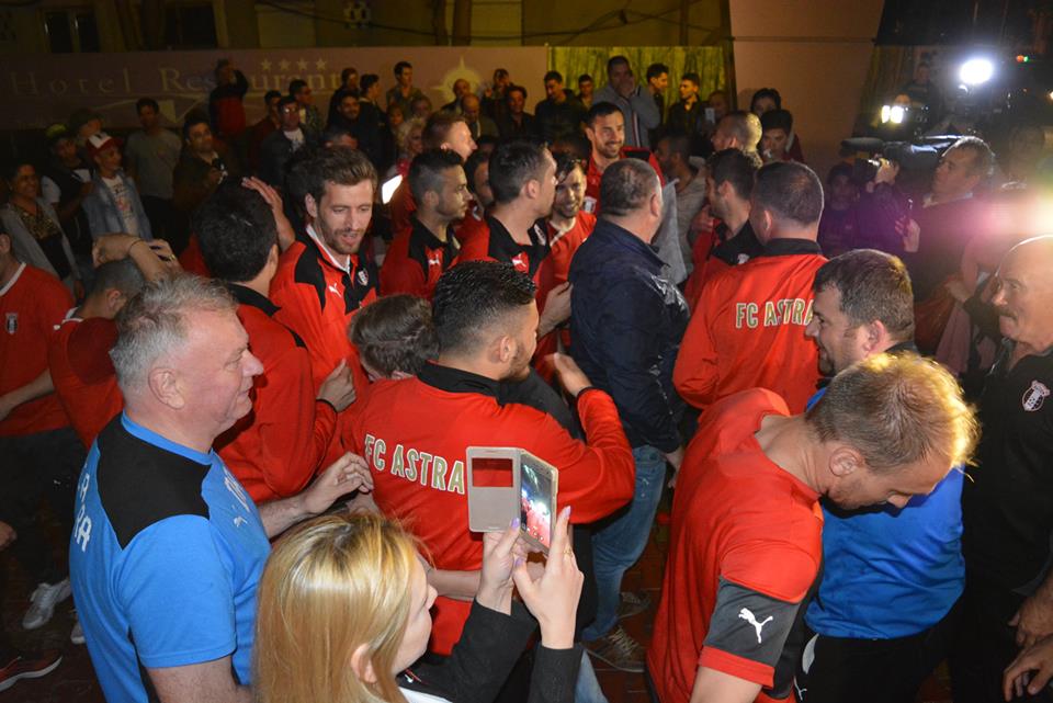 A început fiesta la Giurgiu! Prima reacție a lui Șumudică: ”Este extraordinar! Am practicat cel mai frumos fotbal” FOTO&VIDEO