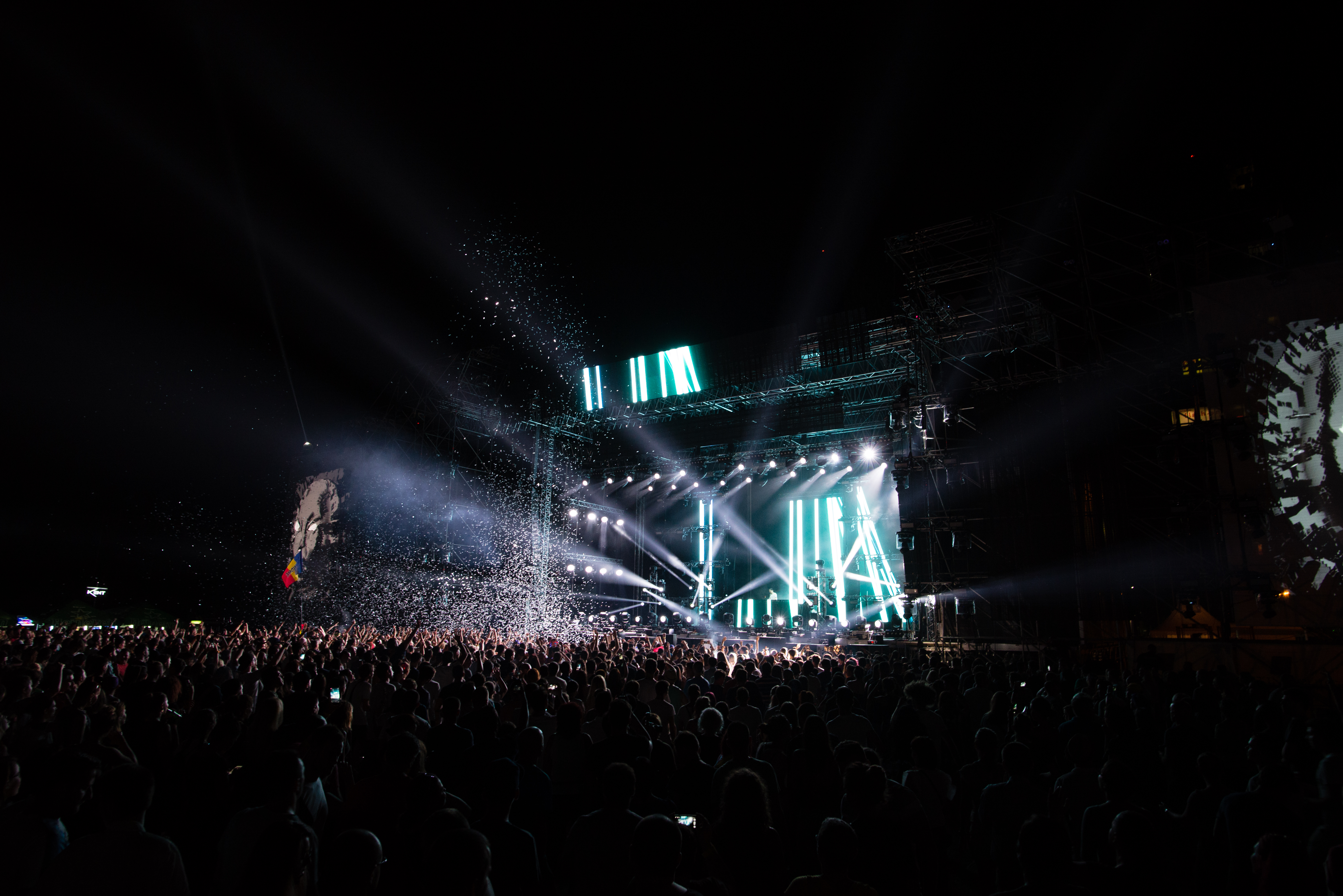David Guetta, show electrizant la Romexpo. Mii de oameni au venit să-l vadă | FOTO
