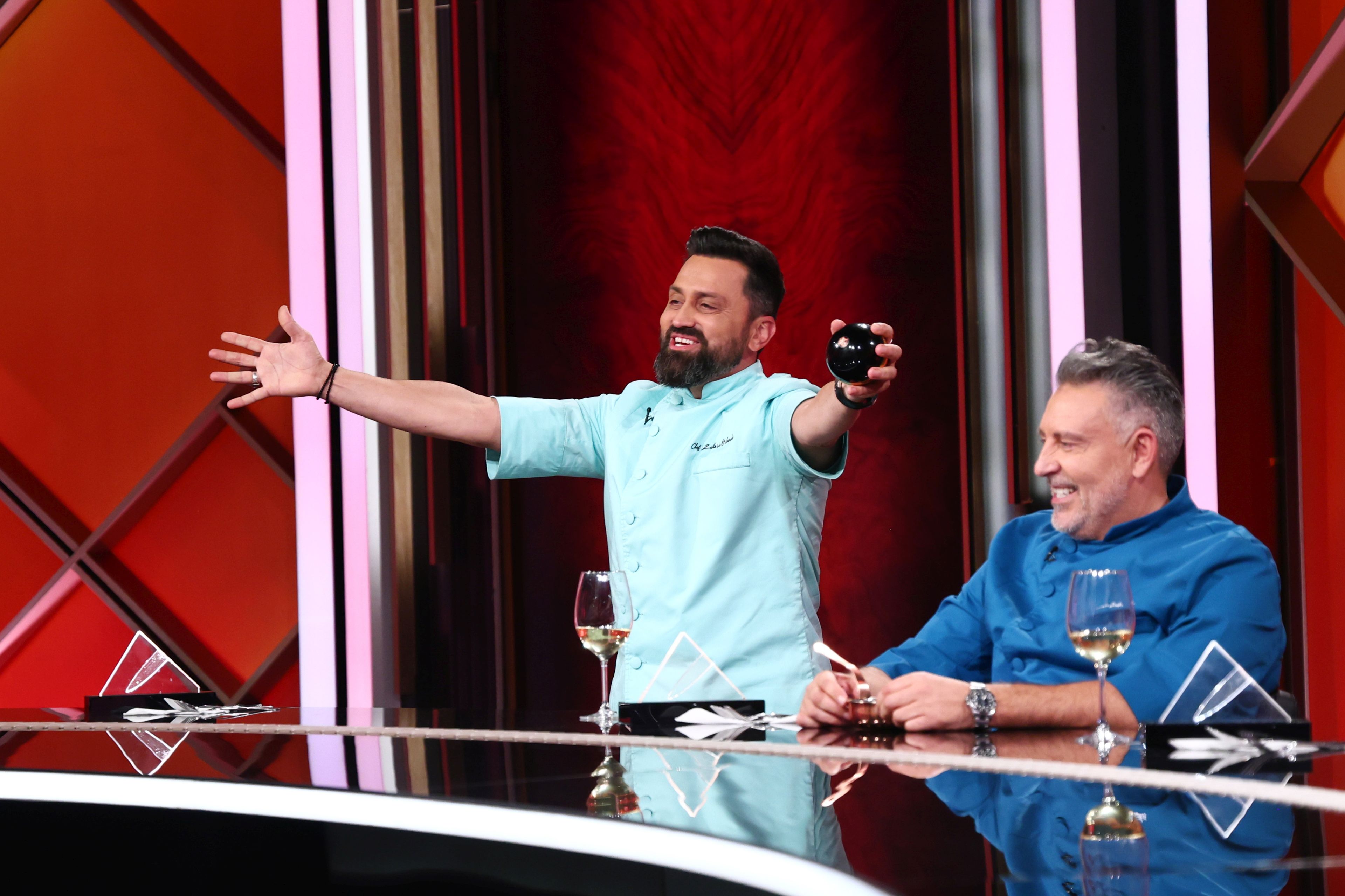 Chef Orlando Zaharia a câștigat bomba cu mai multe amulete. Vlăduța Lupău a dat verdictul la „Chefi la cuțite”