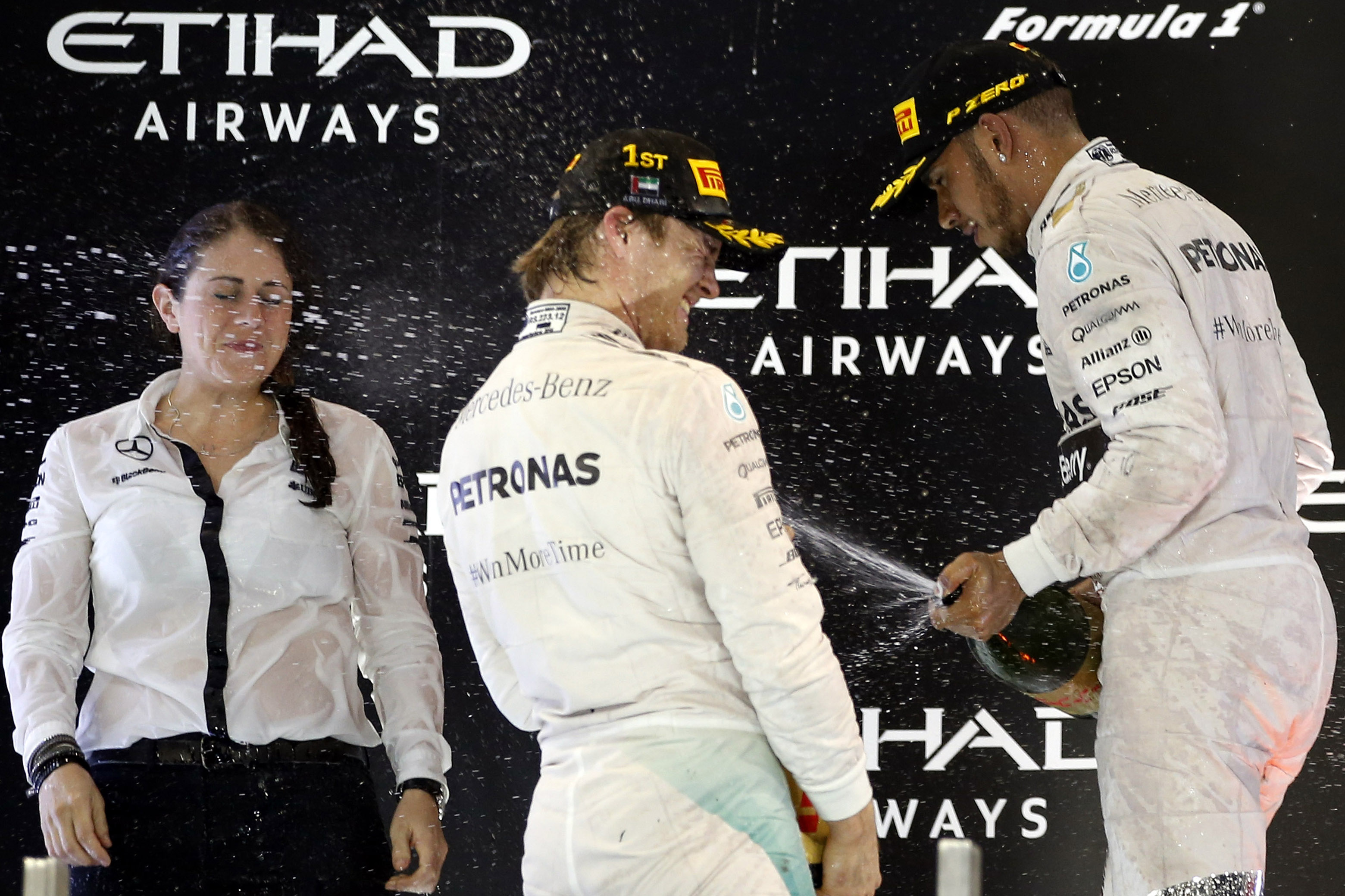 Nico Rosberg a câştigat Abu Dhabi Grand Prix, Lewis Hamilton al doilea / GALERIE FOTO