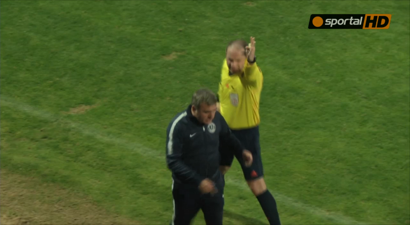 Gică Hagi a făcut scandal la meciul Viitorul - Levski Sofia 0-0, disputat în Turcia. ^S-a certat cu arbitrul și a refuzat să urce în tribună / VIDEO