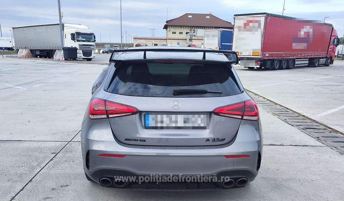 Un șofer român de TIR a rămas fără un Mercedes de 30.000 de euro, la Arad. Mașina era căutată în Spania