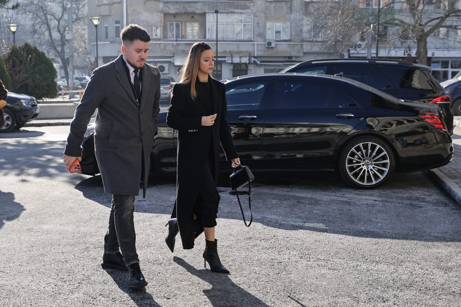 Imagini de la cununia civilă a lui Radu Drăgușin. Fotbalistul s-a căsătorit cu Ioana Stan