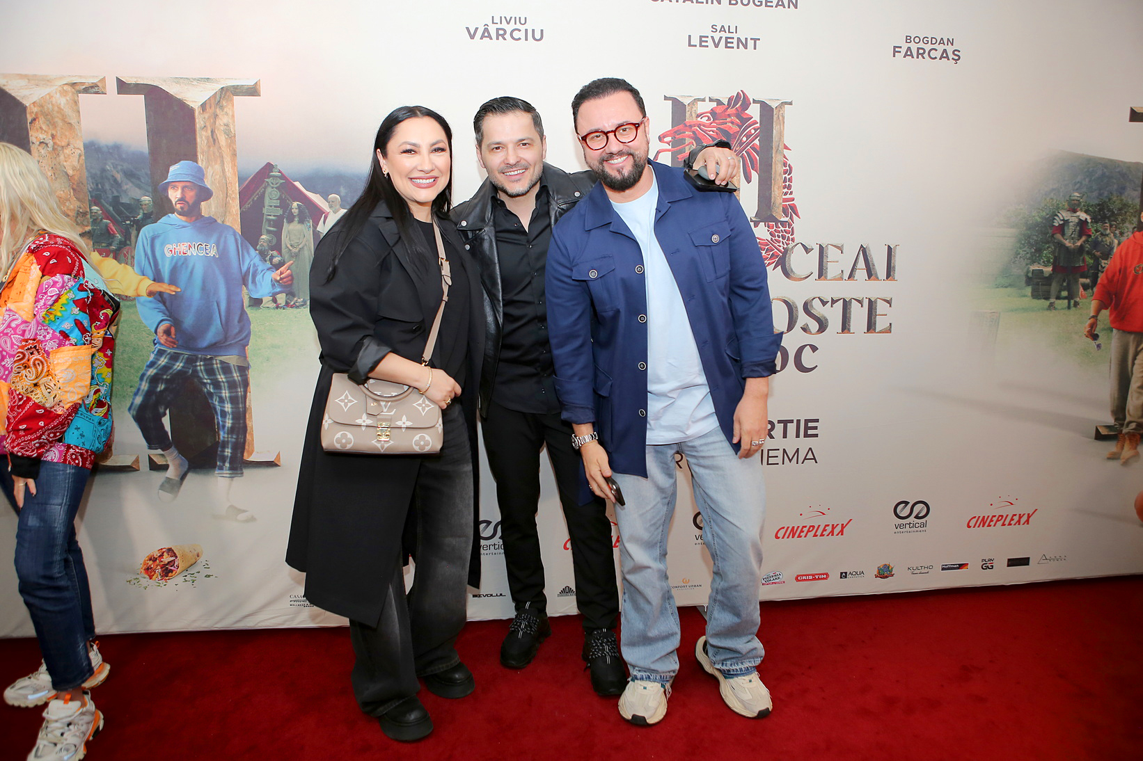 Cum a apărut Liviu Vârciu alături de Carmina la premiera noului său film. Tânăra își susține tatăl, după ce a lipsit de la nunta lui cu Anda Călin