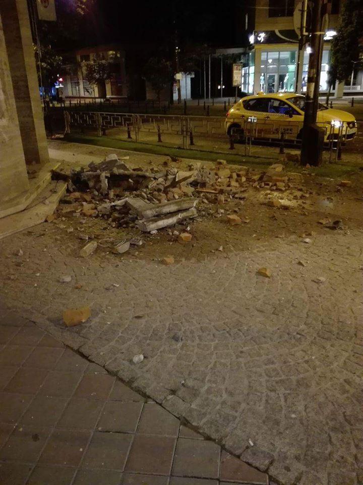 Cutremur puternic în Vrancea. Seismul s-a resimțit și în București / FOTO&VIDEO