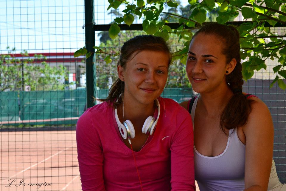 Un mare talent al tenisului tricolor se stinge în Cipru: ”Caut sponsor, pentru a-mi realiza visul!”. Raluca Șerban a intrat pe mâna antrenorului care l-a făcut mare pe Baghdatis. Sportiva este valoroasă, dar și frumoasă / GALERIE FOTO