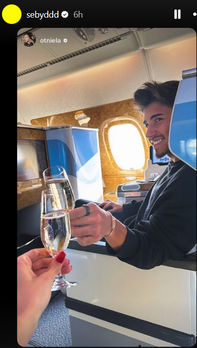 Sebastian Dobrincu și Otniela Sandu, prima escapadă romantică în 2025. Au zburat la business class și au publicat imagini din avionul de lux