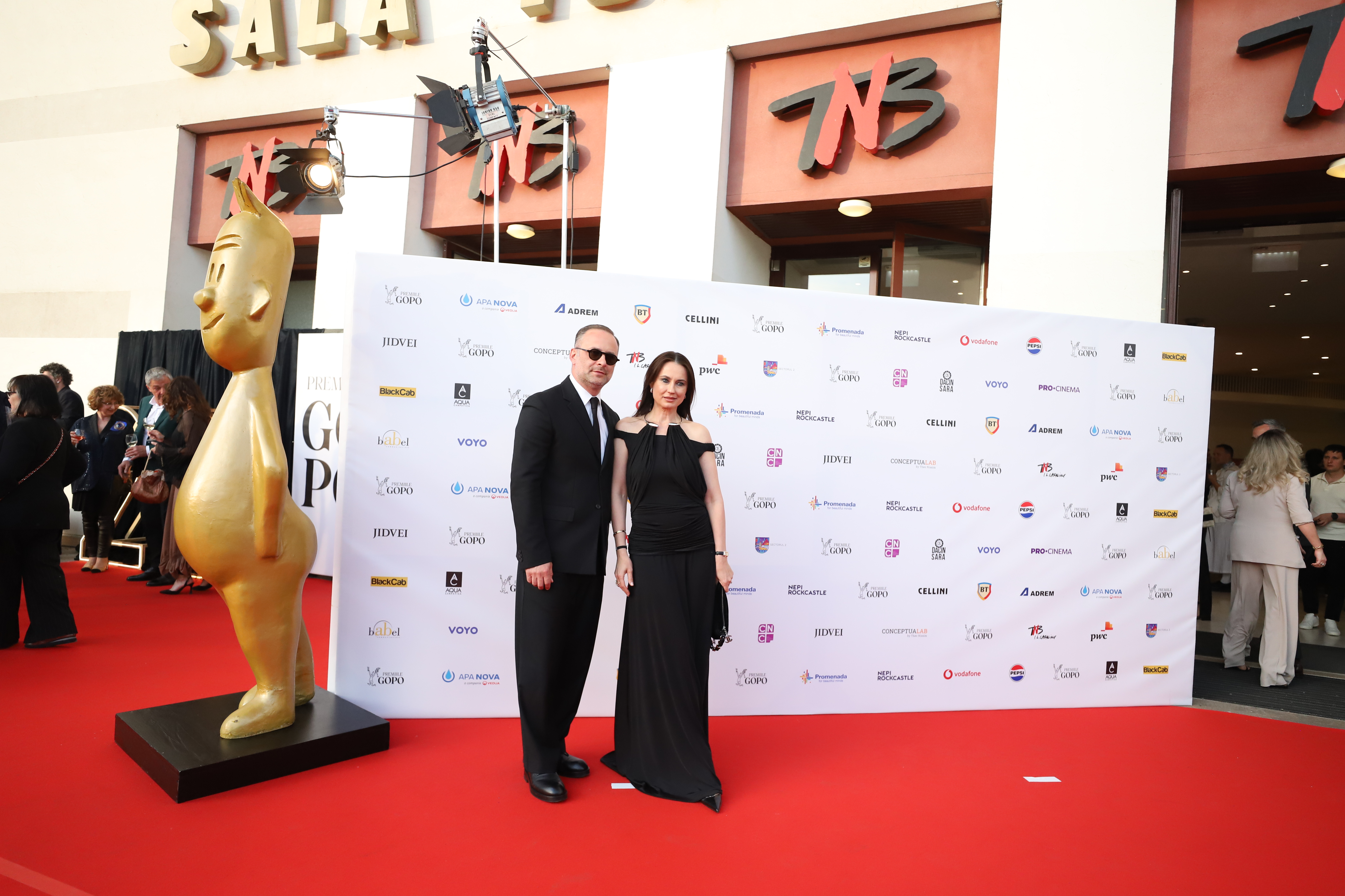 Roxana Voloșeniuc, chief editor revista Elle, profund impresionată de ținutele invitaților de la Premiile Gopo: „Îmi place faptul că multe vedete poartă designeri români”