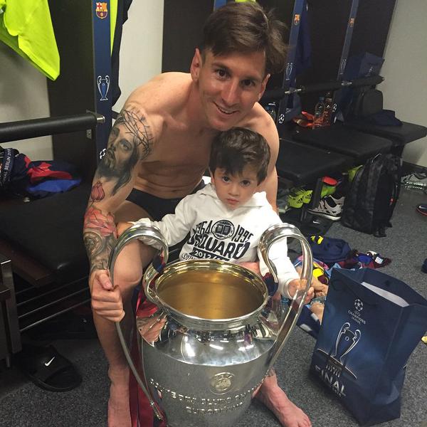 Leo Messi a celebrat cu fiul său câștigarea UCL / GALERIE FOTO