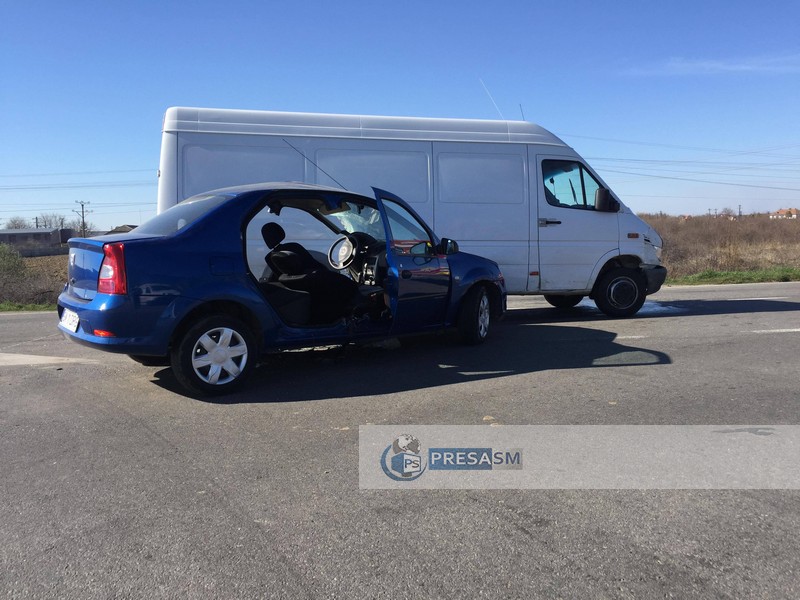 Accident grav, la ieșirea din Satu Mare. Un bărbat a murit și altul a fost rănit (FOTO)