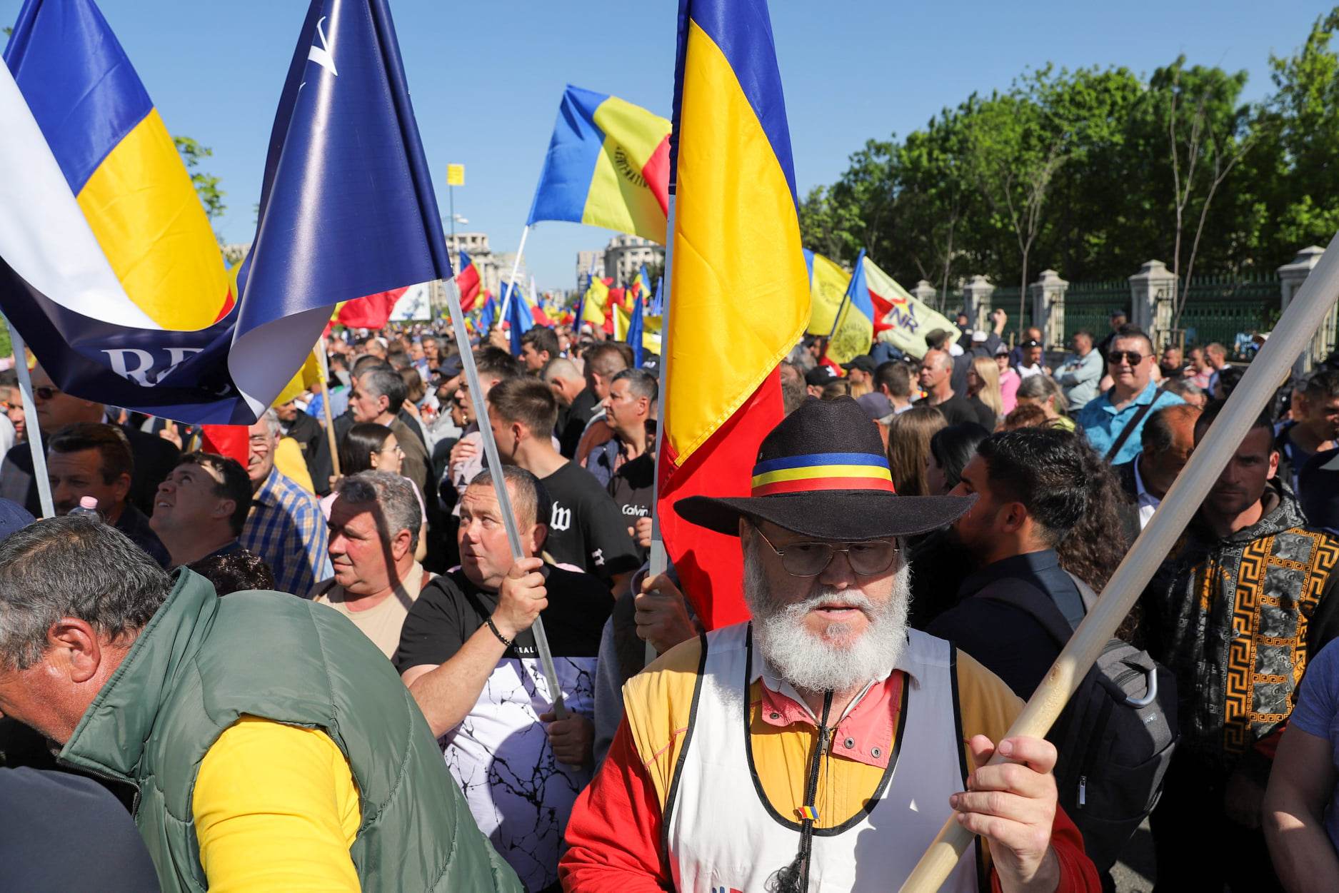 REPORTAJ. Protest AUR în București. Ce s-a strigat și cum s-a derulat manifestația