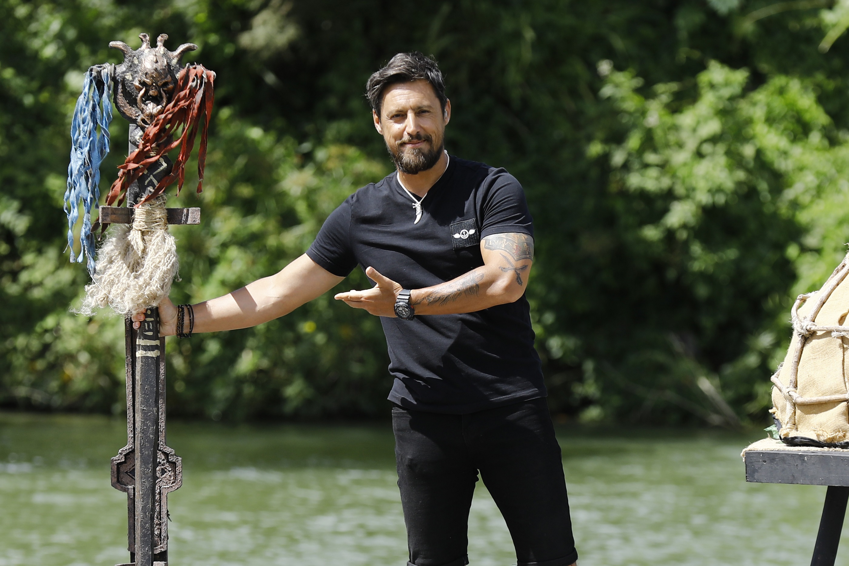 Premieră reușită de echipa Faimoșilor la „Survivor România”. „Forjează creierul și concentrează-te”