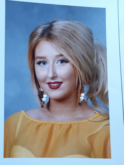 O tânără de 21 de ani vrea să devină o păpușă Barbie. Era să moară după ce și-a pus sâni de mărimea pepenilor, dar nu renunță la visul ei. Uite cum arată | FOTO