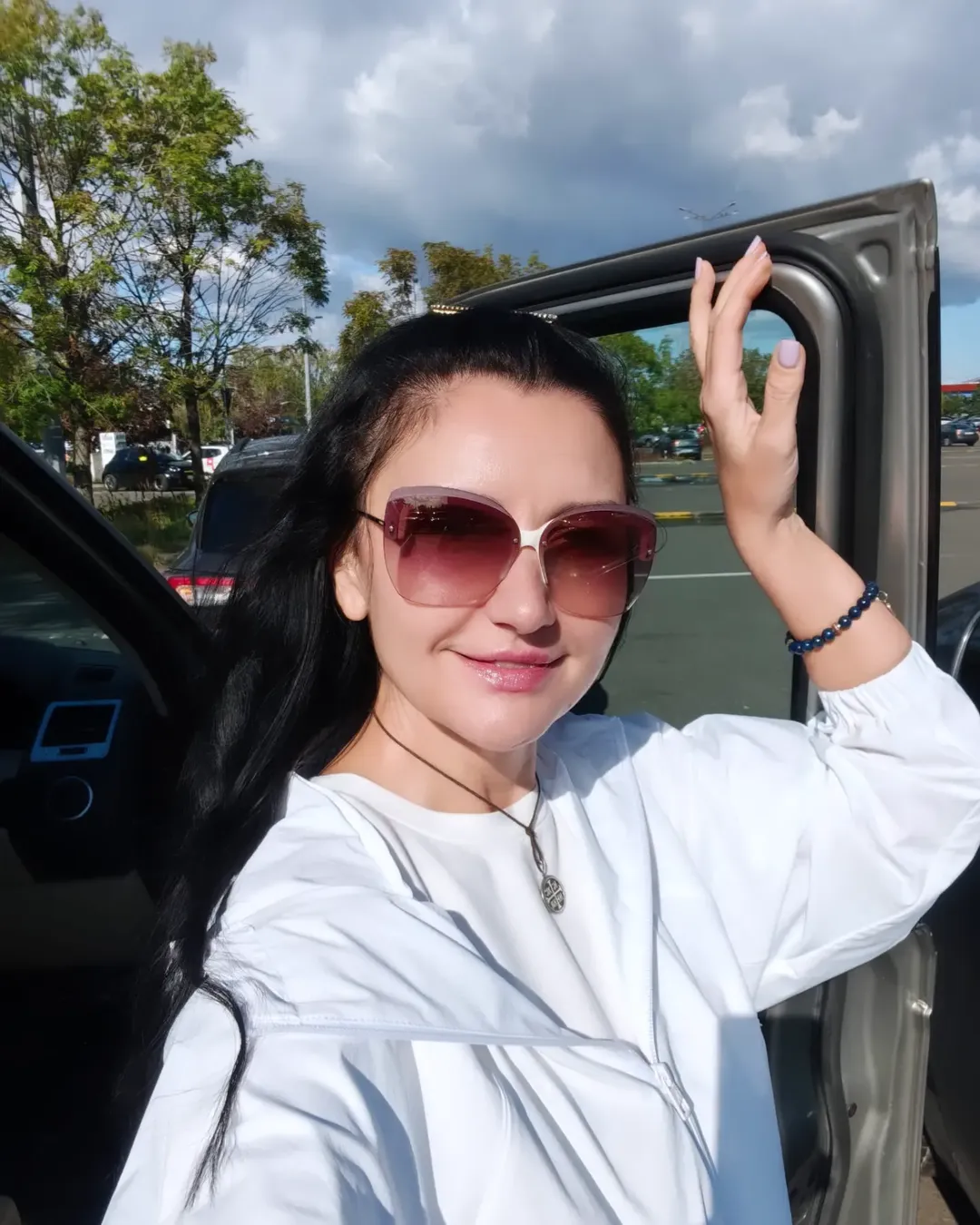 Cum arată Silvia Chifiriuc, soția lui Petre Roman, în prezent. Sunt căsătoriți de 16 ani