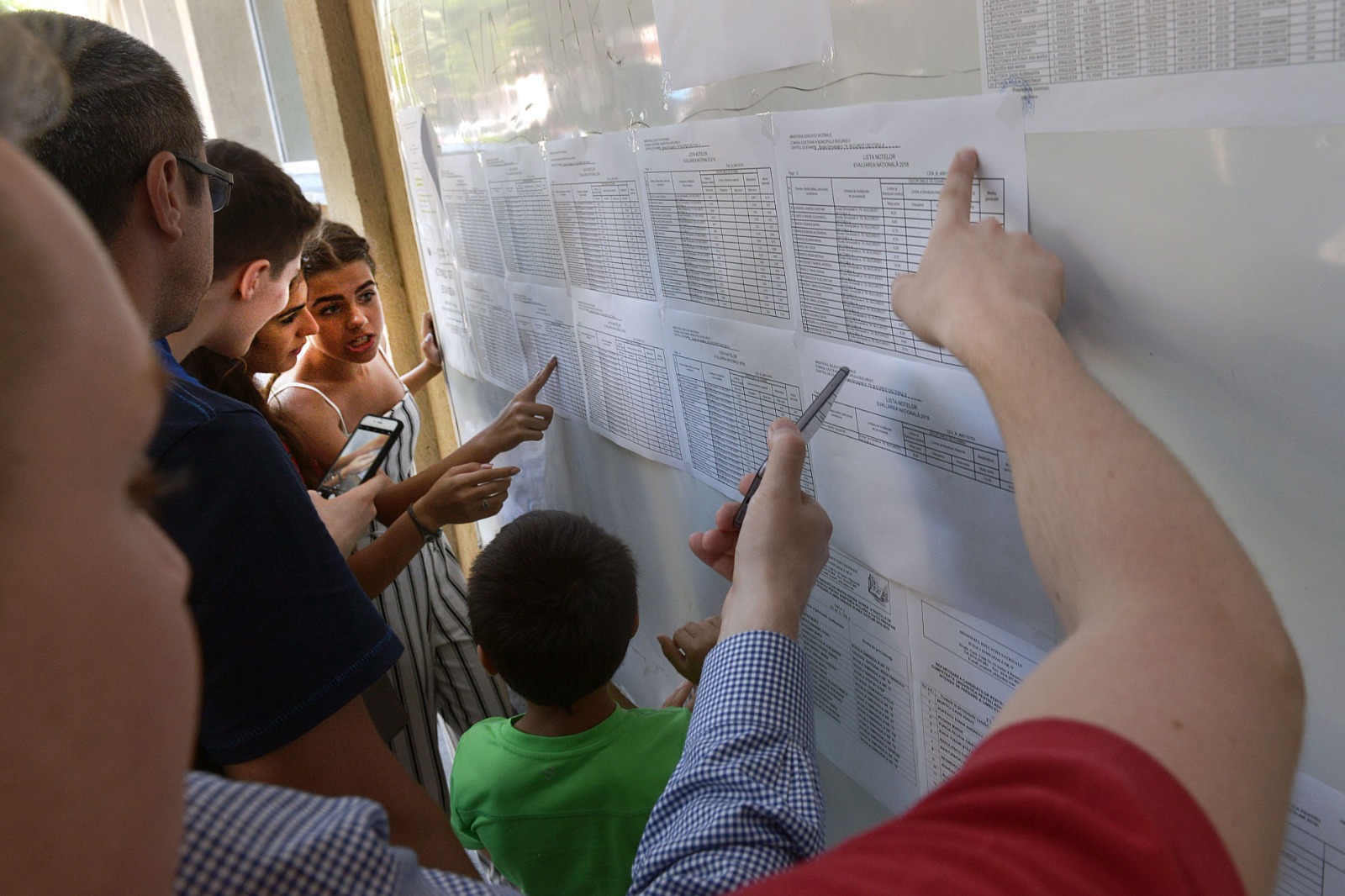 Cel mai mic număr de contestații la Evaluarea Națională din ultimii 7 ani, deși au fost cele mai dificile din ultimii 15 ani