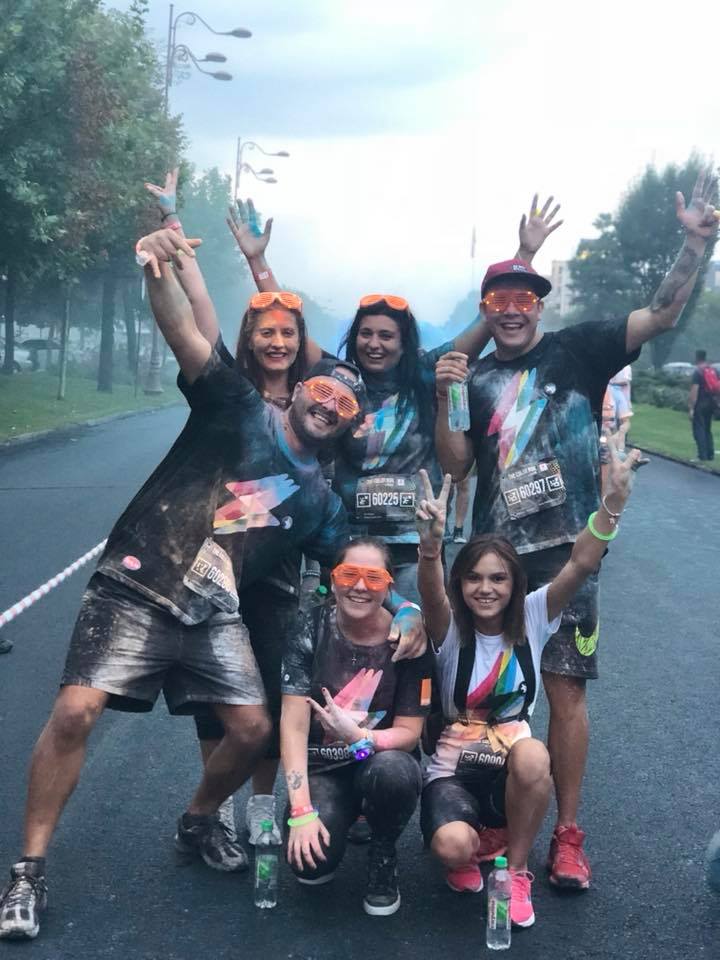 The Color Run, explozie de culoare în centrul Bucureștiului. ”Murdăriți” în culorile curcubeului