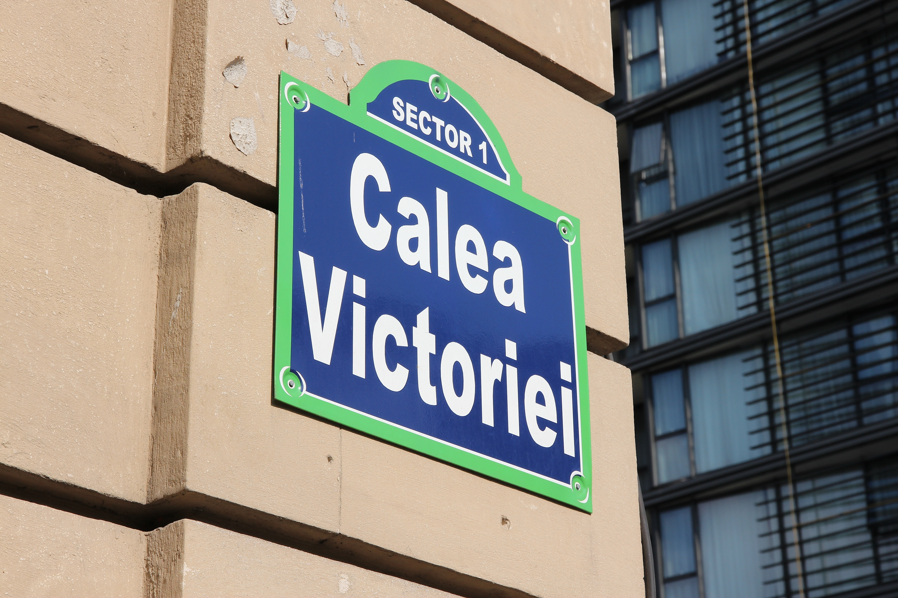 Calea Victoriei, între vis imobiliar și noi reguli fiscale. Cât costă o garsonieră cu potențial turistic în inima Capitalei
