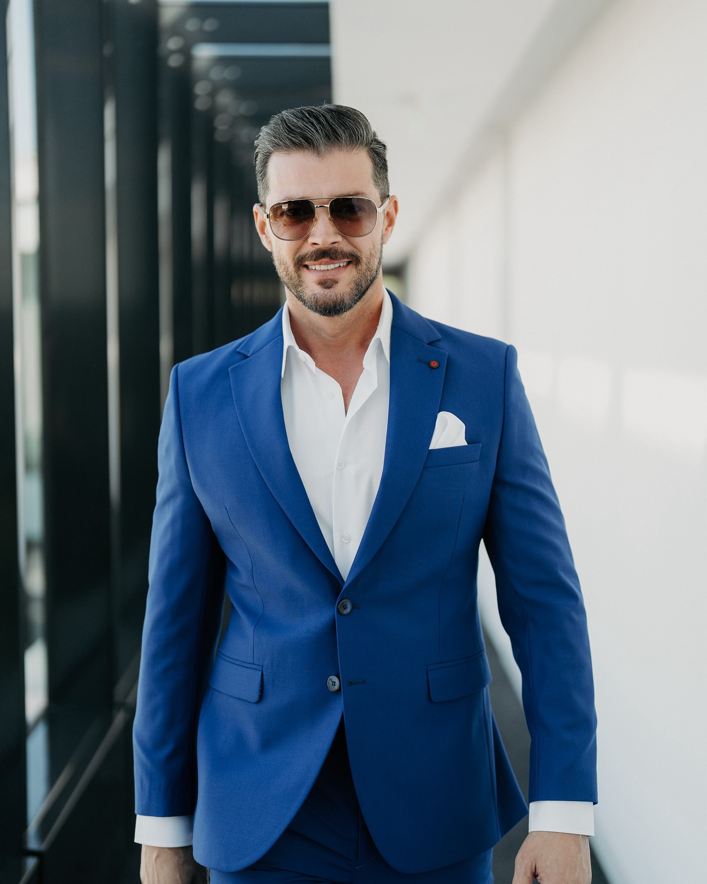 Cum s-au cunoscut, de fapt, Victor Slav și Selina. Au vorbit despre asta fără rețineri. „Eram singur și stingher”